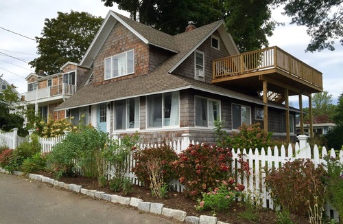 Guilford House | Water, Charm, Shore, Relaxation. Steps to Beach!