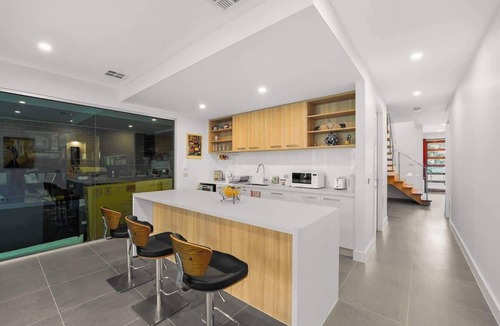 North Shore House | Water Front at Geelong Holiday K Villa