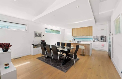 North Shore House | Water Front at Geelong Holiday K Villa