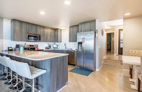 Birch Bay Condo | Water Front, beach access, indoor pool, soaking hot tub, BBQ , JL103