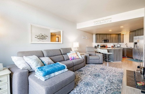 Birch Bay Condo | Water Front, beach access, indoor pool, soaking hot tub, BBQ , JL103