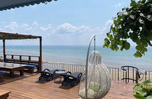 Crystal Beach House | Water Front Beach House - 3BR w BBQ & Sunset!