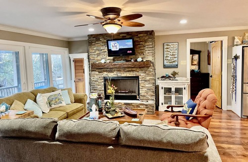 Coldspring House | Water front bungalow for rest, relaxation and rejuvenation!