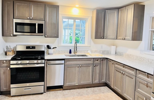 Kilmarnock House | Water front Bungalow w/private dock