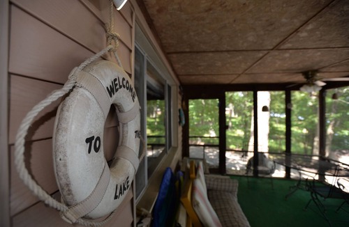 Gilbertsville House | Water Front Cabin with PRIVATE dock- high water year round, Close to marina