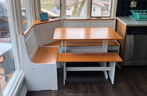 Castleton House | Water front home with large two tiered deck! 2 bathrooms 😂