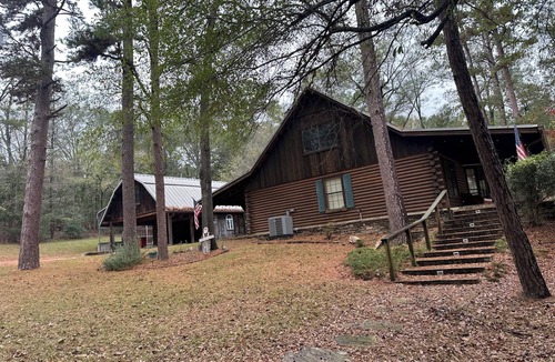Hawkins House | Water front Lakehouse with dock on beautiful Lake Hawkins