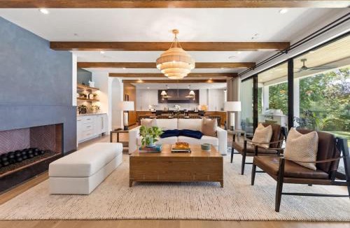 Rivercrest House | Water Front Luxury - Pool - Hottub - Boat Dock