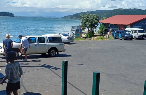 Port Waikato House | Water Front Magic with options