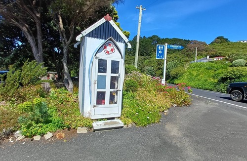 Port Waikato House | Water Front Magic with options