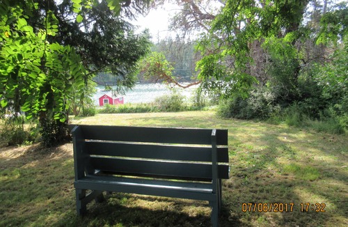 Nordland House | Water front property with spectacular views.