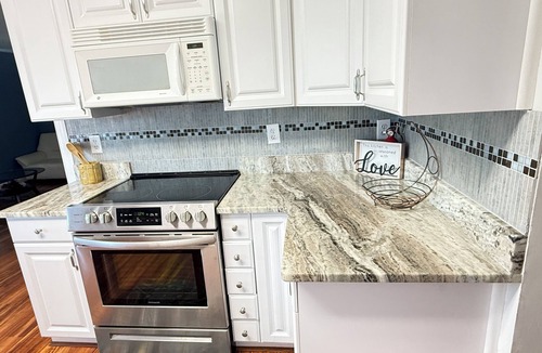 Hampton House | Water front, river views, fishing from backyard, Large yard to enjoy.