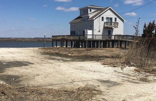 Cedarville House | Water Front, Something Completely Different, In Bay Point.
