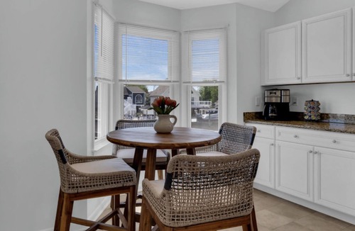 Ortley Beach House | Water front with Hot tab ! Enjoy Jersey short summer