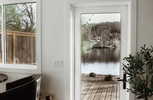Auburn Apartment | Water's Edge Chalet at Lakewood