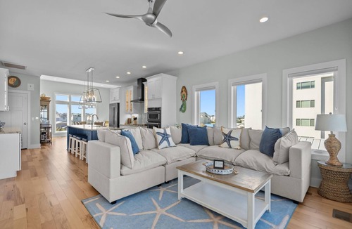 Carolina Beach House | Water's Edge | Ocean View + Private Pool!