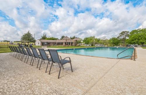 Willis Other | Water's Edge RV Resort on Lake Conroe