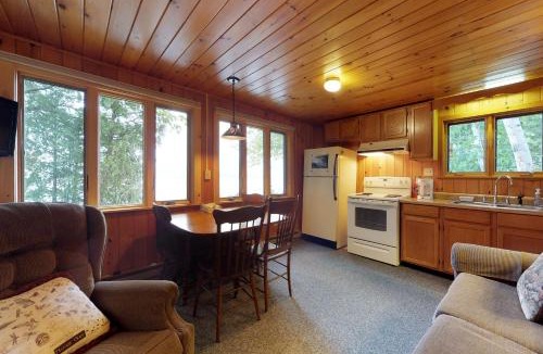 Greenville House | Water's Edge