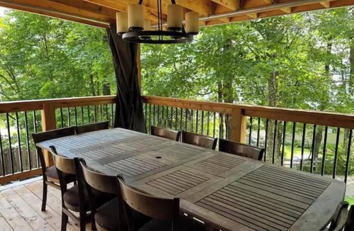 Lac-Saint-Joseph House | Water view charming lake house!nThe perfect cozy gateway in nature!