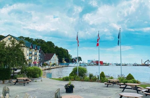Port Stanley House | Water View Cottage - short or long term rental