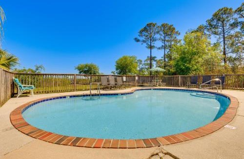 Dauphin Island House | Water View Dauphin Island Condo w/Boat Slips