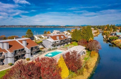 Birch Bay Condo | Water View From Every Window With Steps From The Beach