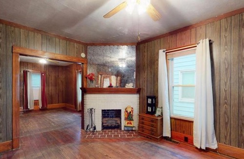 Hillsville Apartment | Water view point independent