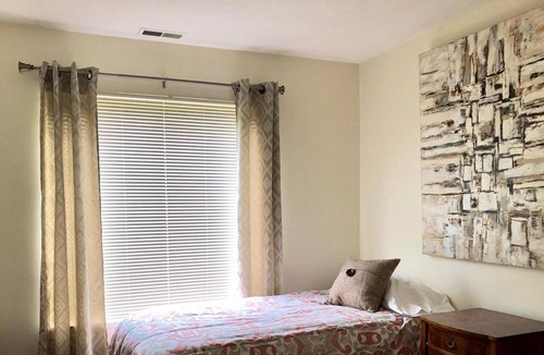 Bay City Condo | Water View - Street level condo