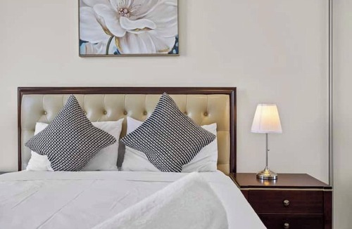 Hurstville Apartment | Water View Two-Bedroom Apartment