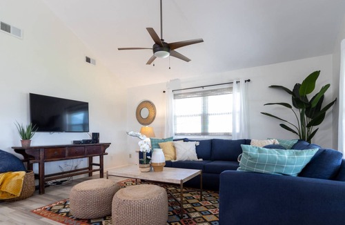 Isla Del Sol House | Water Views|$200 Free Activities Daily|Nearby Beach|Fishing Pier Nearby|Dog Friendly|Beach Toys&Bike