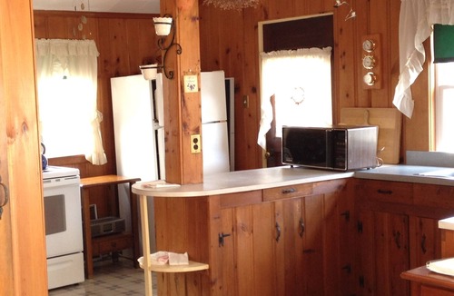 Pocasset House | Water Views And Private Beach