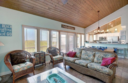 Port Aransas House | Water views! Beach Access! Stop looking this is the perfect home for you!