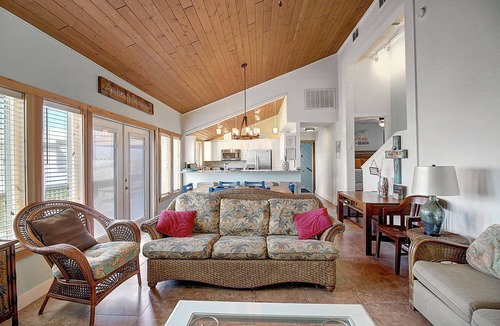 Port Aransas House | Water views! Beach Access! Stop looking this is the perfect home for you!