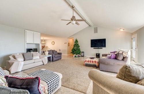Coulterville House | Water Views & Decks: Spacious La Grange Retreat