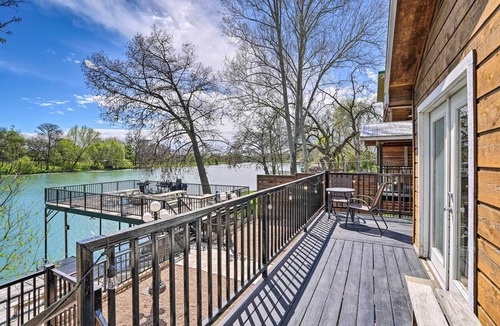 Seguin Apartment | Water Views + Fire Pit! 'Guadalupe River Cottage'
