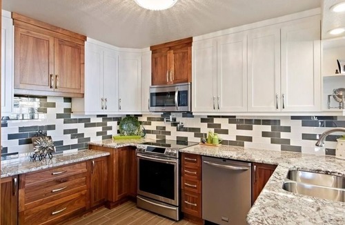 St. Petersburg Condo | Water Views, Private Beach, Luxury Condo