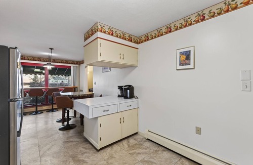 Fortunes Rocks House | Water views! Walk to Beach-Deck|Pet Friendly