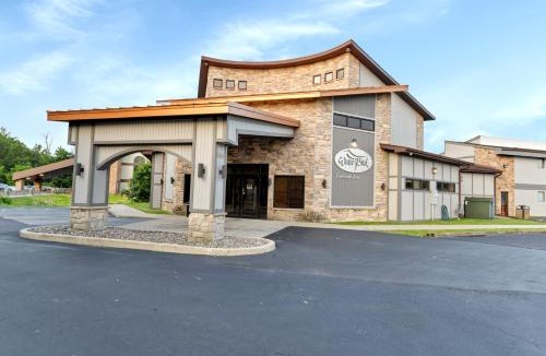 Chesterton Hotel | Waterbird Lakeside Inn
