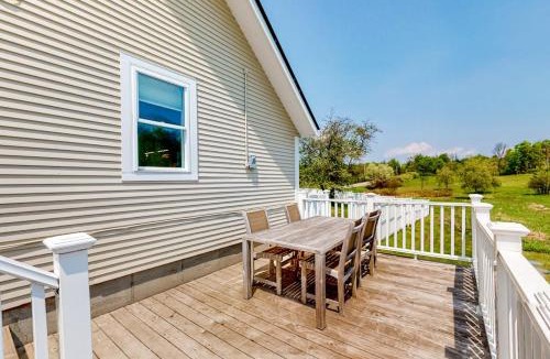 Waterbury Center House | Waterbury-Stowe Farmhouse Units 1-3