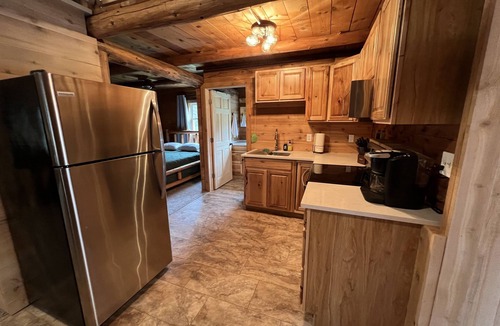 Munising Cabin | Waterfall Cabin - Pictured Rocks Lodging