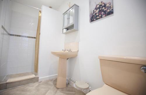 Lewannick House | Waterfall Cottage