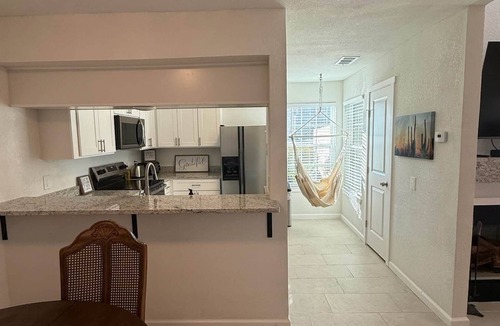 Richardson Condo | Waterfall Crossing: 1 BR/1.5BA Condo in Richardson