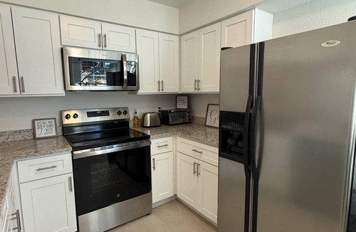 Richardson Condo | Waterfall Crossing: 1 BR/1.5BA Condo in Richardson