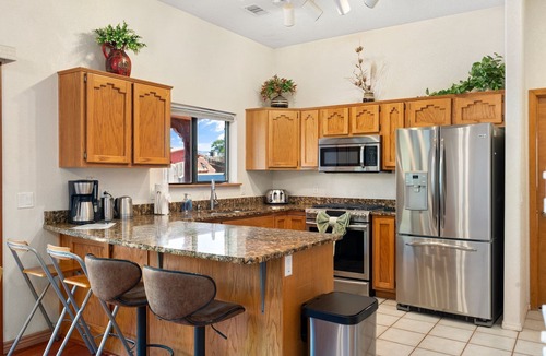 West Sedona House | Waterfall, Grapevines and Hot Tub with Views - Nice House Too!