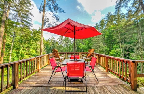 Wiley Apartment | Waterfall Retreat Private Kitchenette #5- Deck- Fire Pit- Pet Friendly