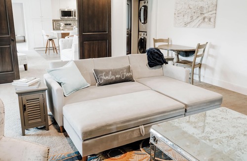 Hockinson Apartment | Waterfall retreat: Peace, Spacious, Tranquility