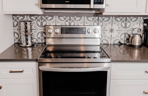 Hockinson Apartment | Waterfall retreat: Peace, Spacious, Tranquility