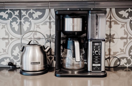 Hockinson Apartment | Waterfall retreat: Peace, Spacious, Tranquility