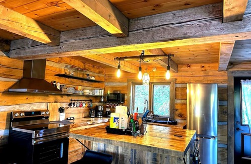 Notre-Dame-de-Pontmain Ski Chalet | Waterfront Cottage, Dock, Canoe, Firepit, Sleeps 8