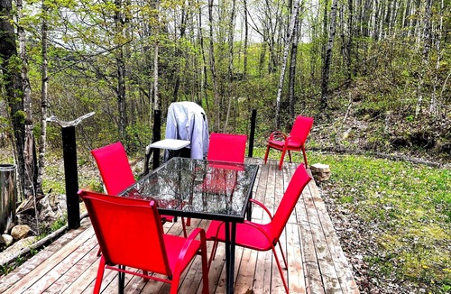 Notre-Dame-de-Pontmain Ski Chalet | Waterfront Cottage, Dock, Canoe, Firepit, Sleeps 8